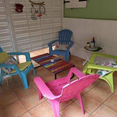 Bel Appartement - Proche Des Plages De Sainte Anne Exterior photo